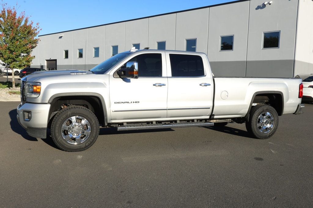 2018 Gmc Sierra Denali photo 2