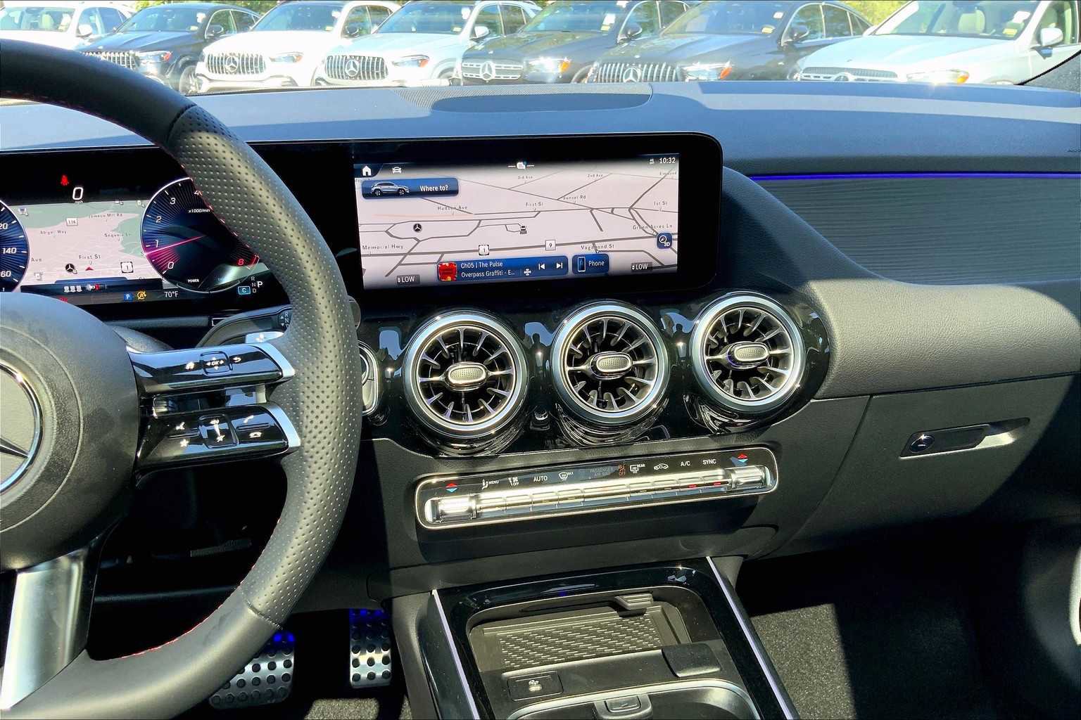 2026 Mercedes Benz GLA 250 4MATIC photo 6