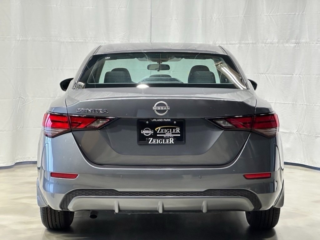 2025 Nissan Sentra S photo 7