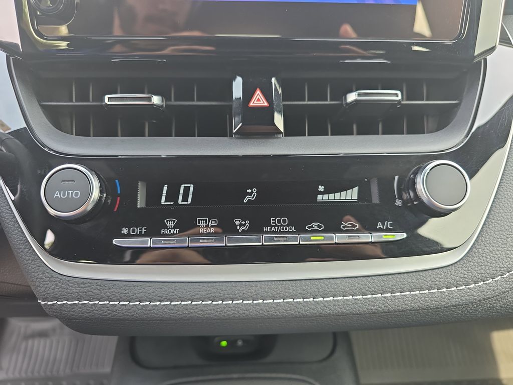 2024 Toyota Corolla SE photo 20