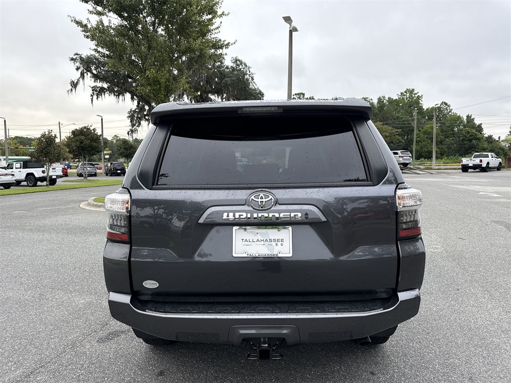 2022 Toyota 4Runner SR5 Premium photo 4