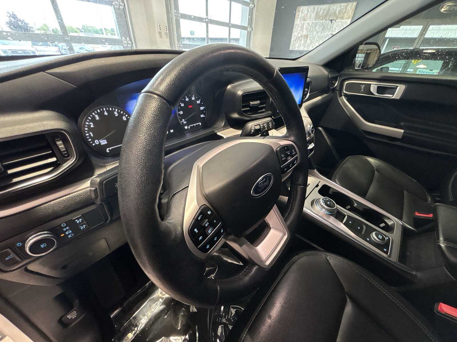 2020 Ford Explorer XLT photo 8