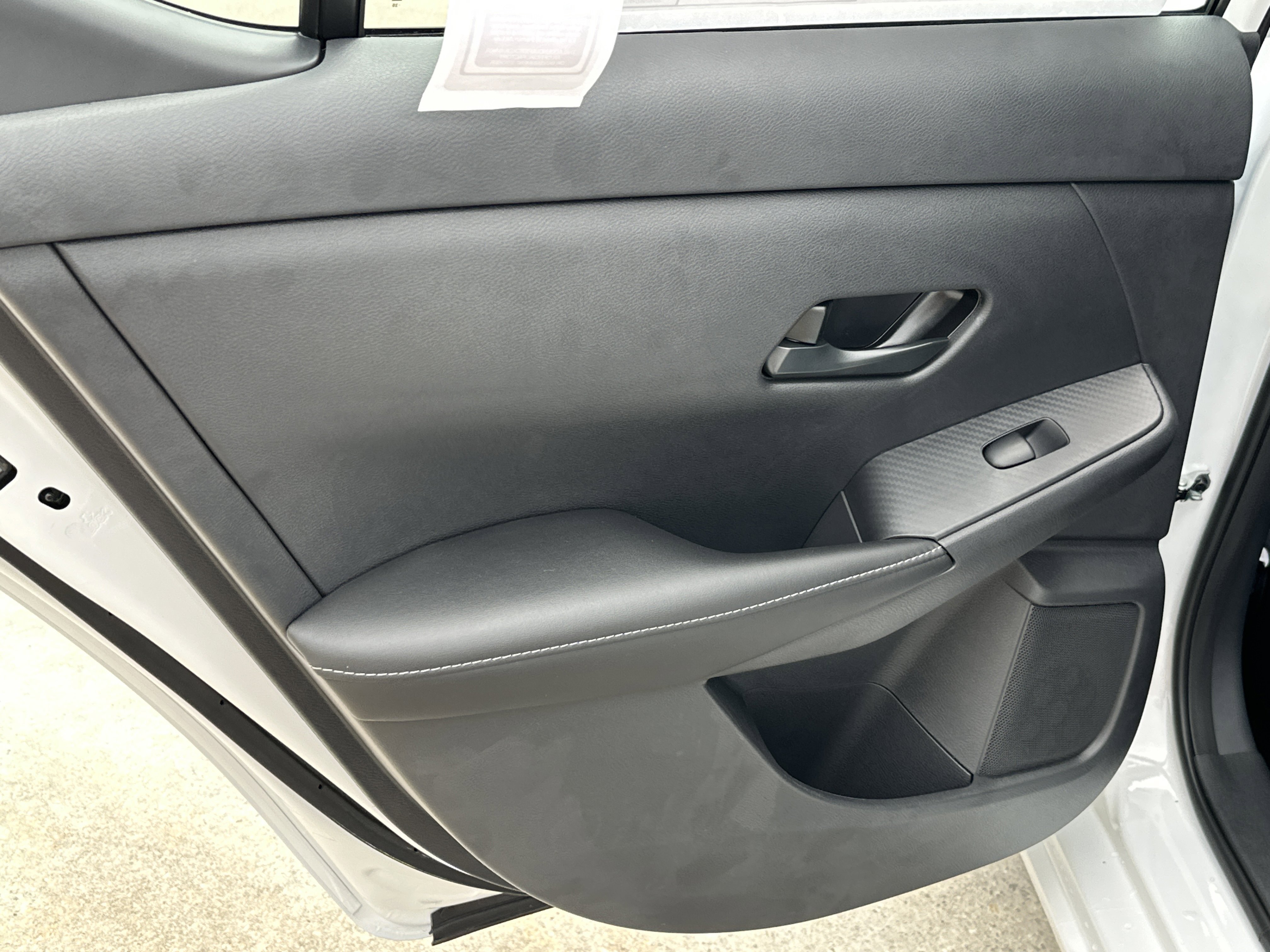 2025 Nissan Sentra S photo 4