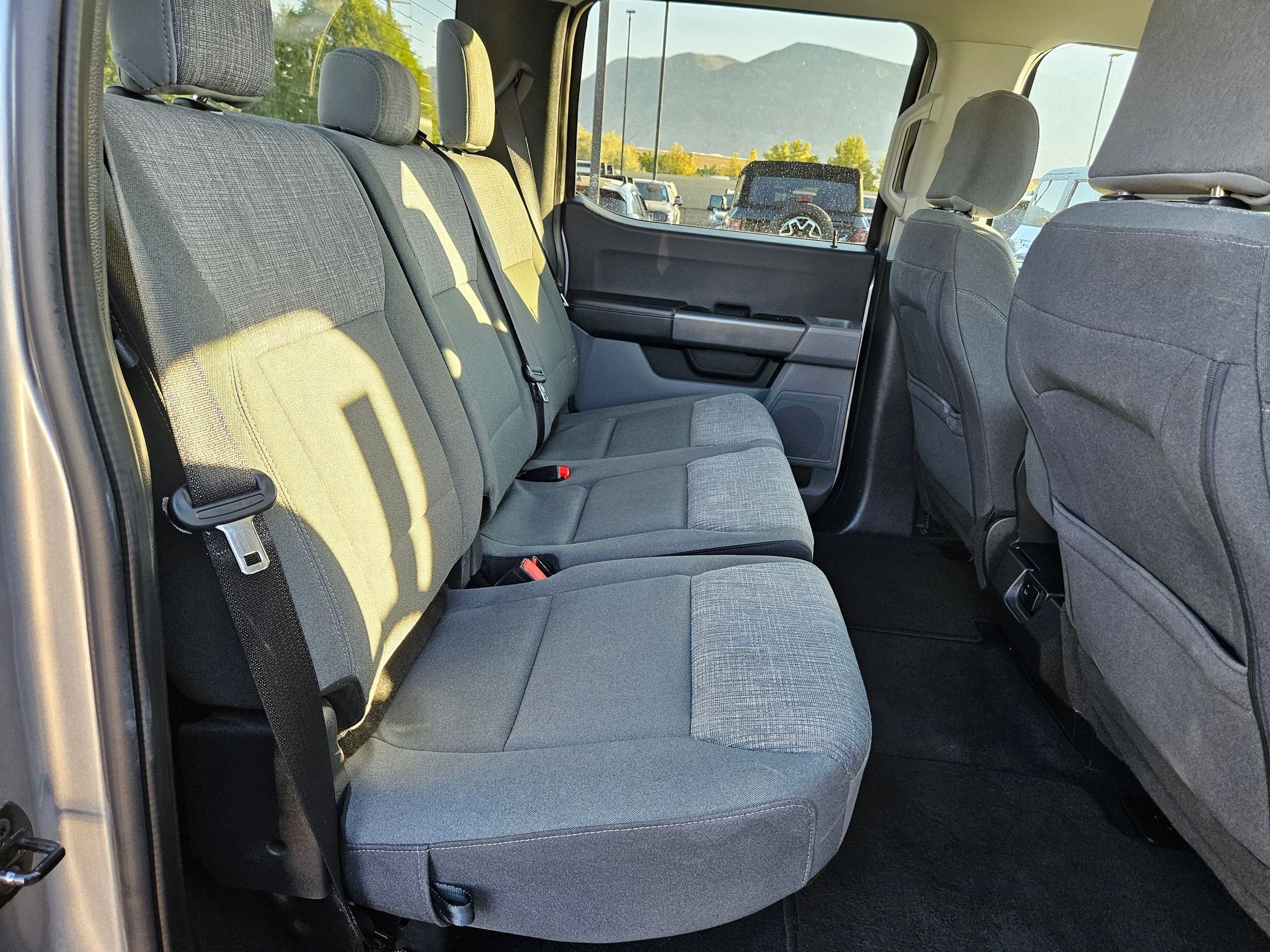 2023 Ford F-150 XLT photo 25
