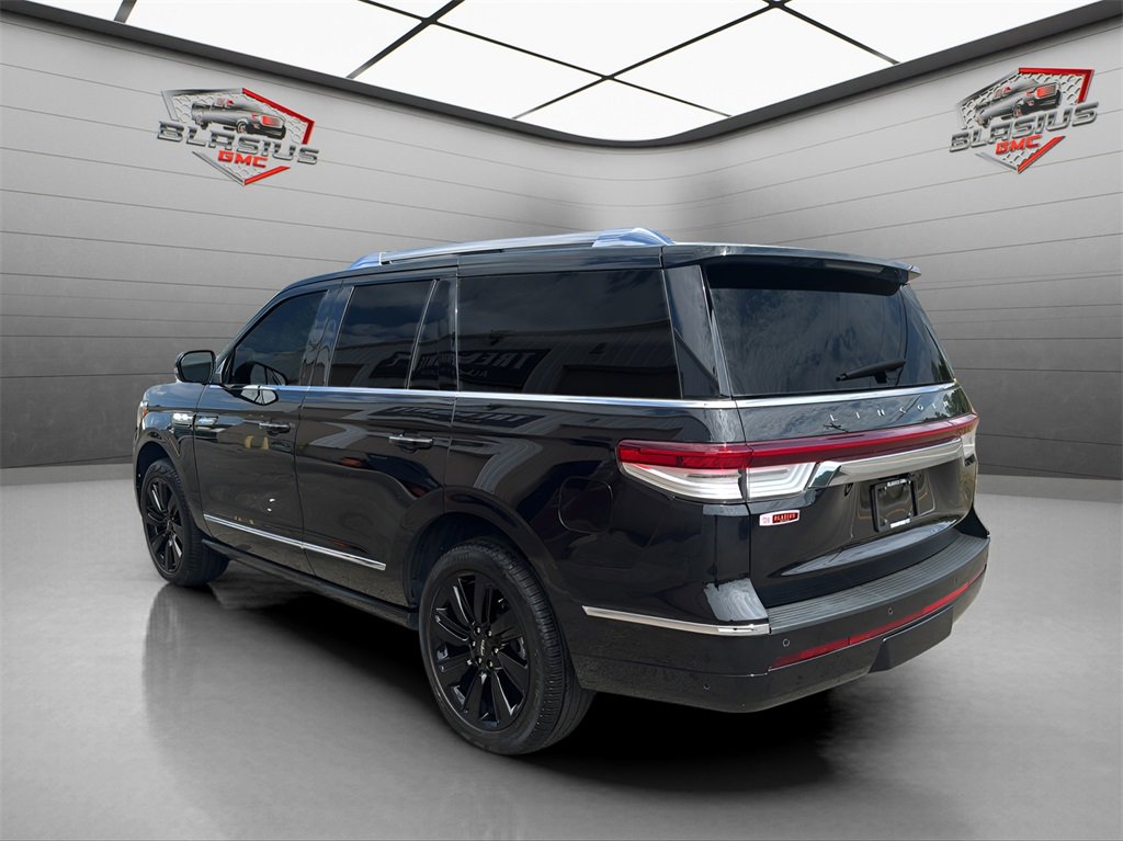 2022 Lincoln Navigator Reserve photo 2