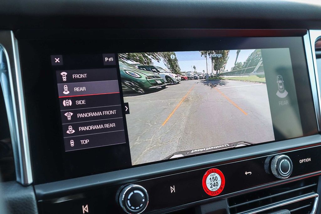 2024 Porsche Macan S photo 19
