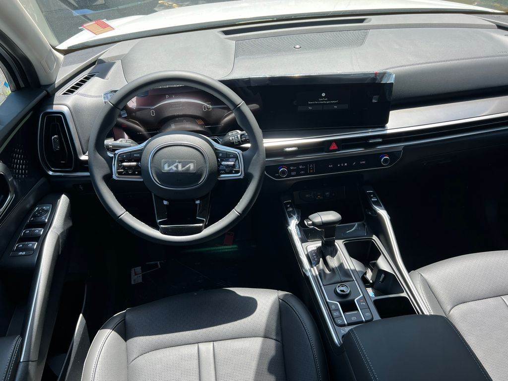 2025 Kia Sorento S photo 22