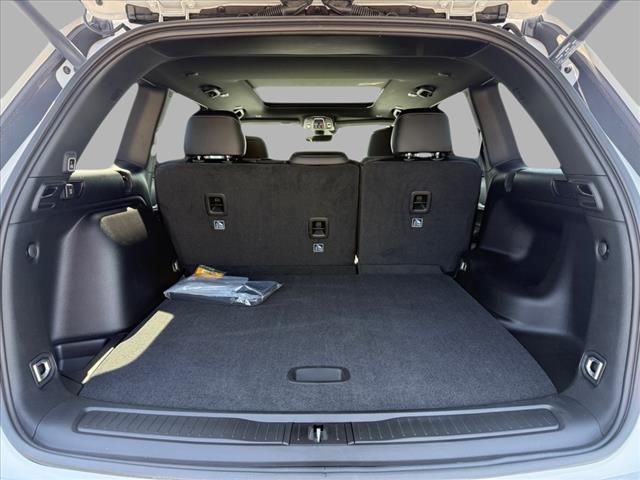 2025 Jeep Grand Cherokee Limited photo 22