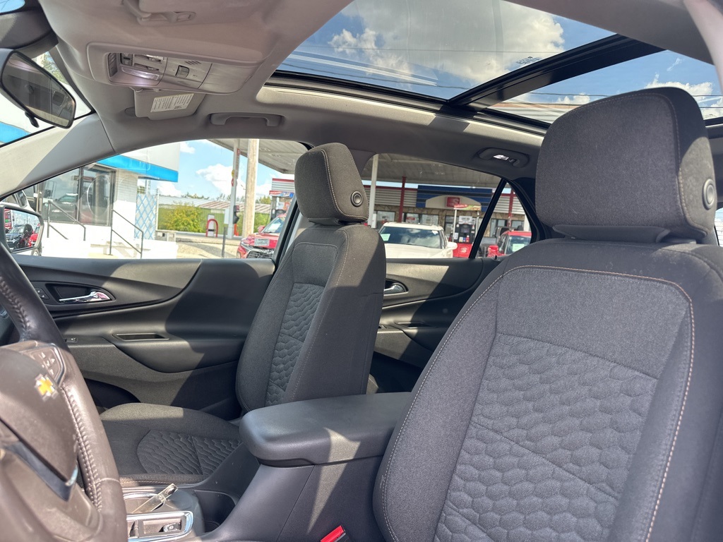2019 Chevrolet Equinox LT photo 26