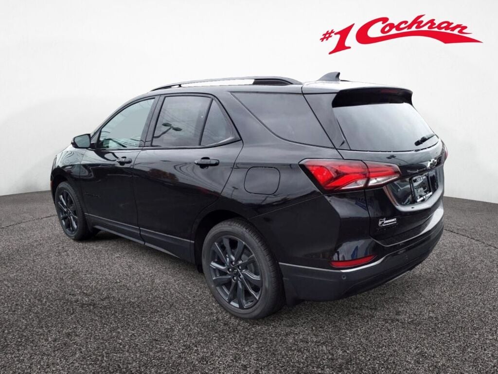 2023 Chevrolet Equinox RS photo 3