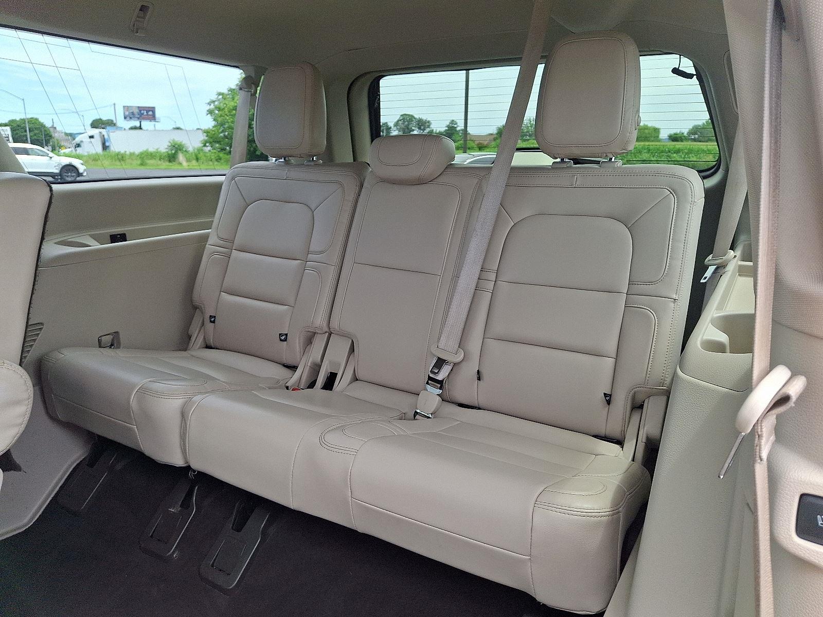 2020 Lincoln Navigator L Reserve photo 11