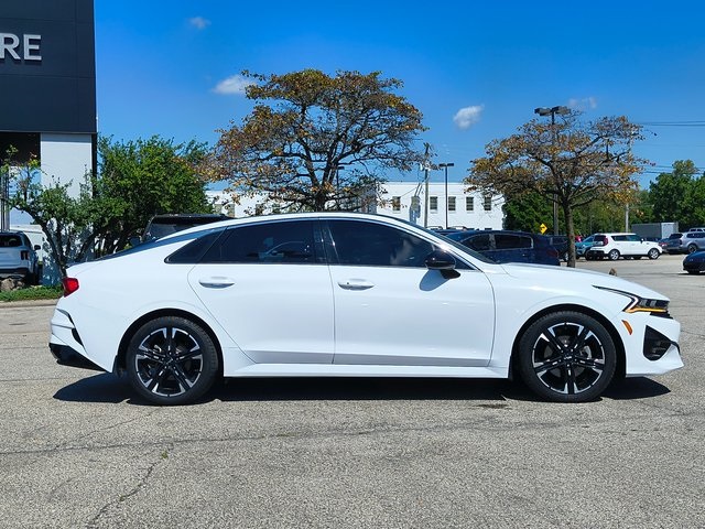 2022 Kia K5 GT-Line photo 12