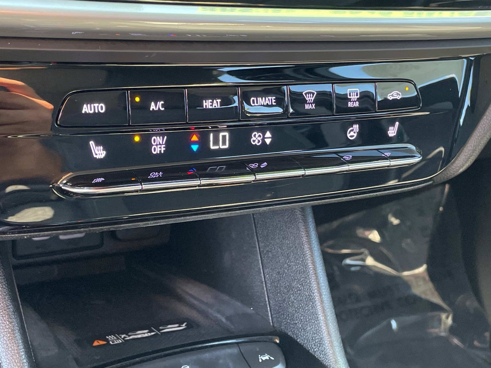 2022 Chevrolet Bolt EUV photo 14