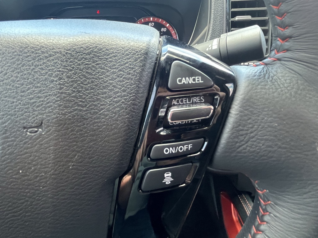 2024 Nissan Frontier PRO-X photo 8