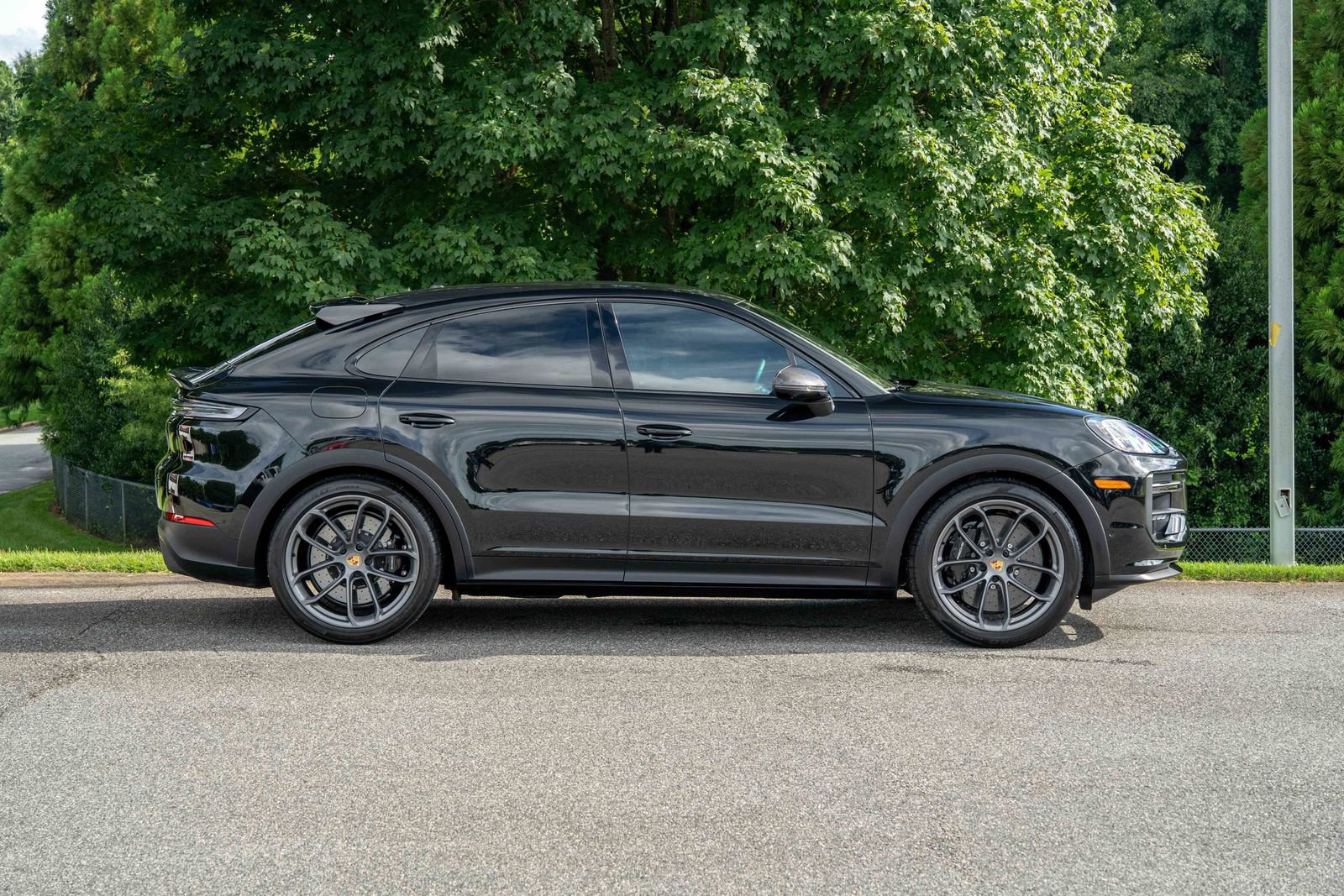 2024 Porsche Cayenne Turbo GT photo 7