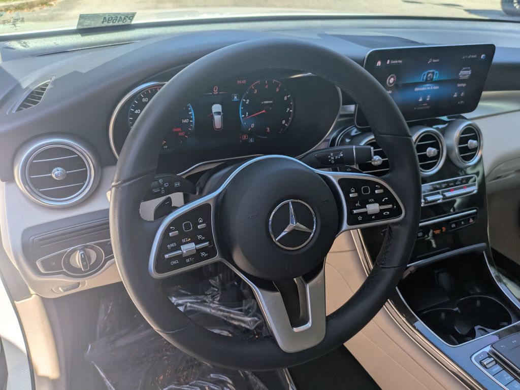2022 Mercedes Benz GLC 300 photo 13