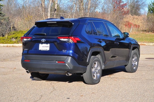 2024 Toyota RAV4 XLE photo 2