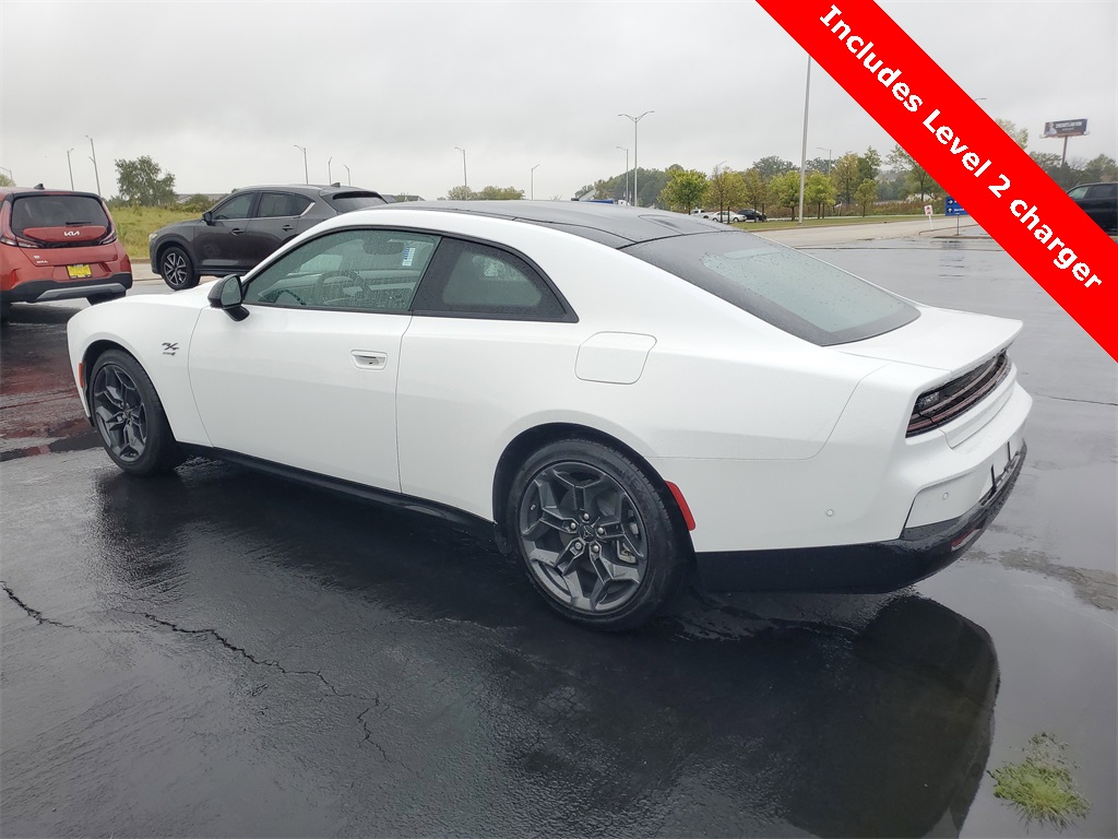 2025 Dodge Charger R/T photo 2