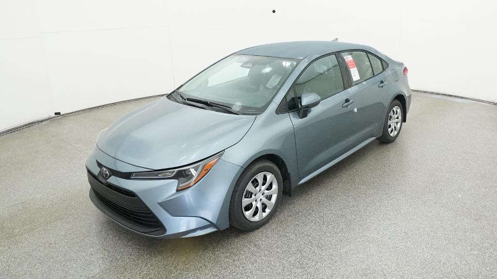2026 Toyota Corolla LE's photo