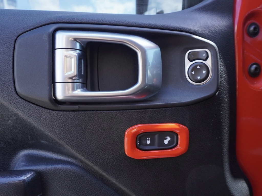 2020 Jeep Wrangler Sport S photo 11