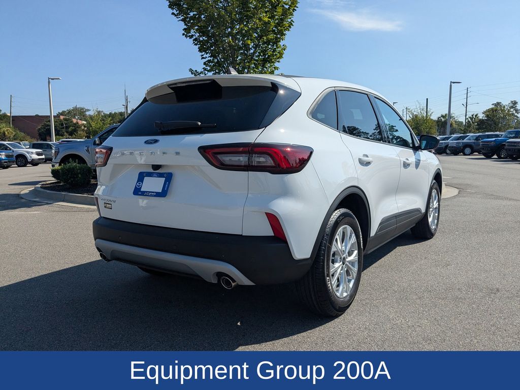 2025 Ford Escape Active photo 4