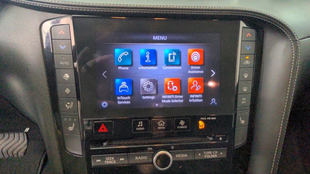 Used 2023  INFINITI LUXE image 21