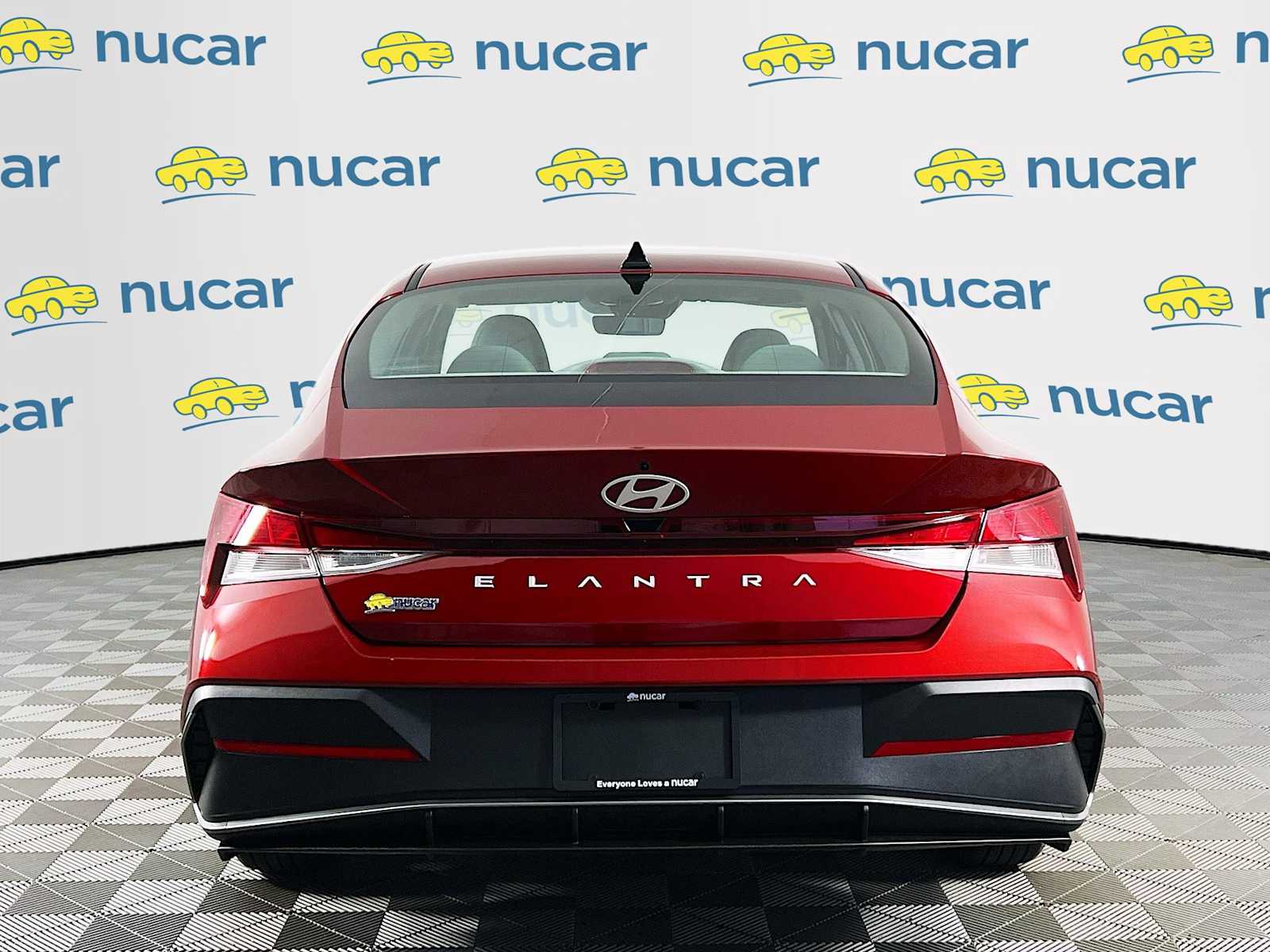 2024 Hyundai Elantra SE photo 3