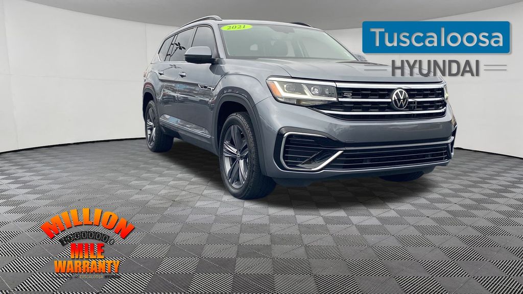 2021 Volkswagen Atlas SE w/Tech R-Line's photo