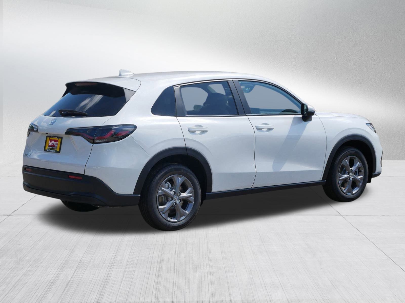 2026 Honda HR-V LX photo 7