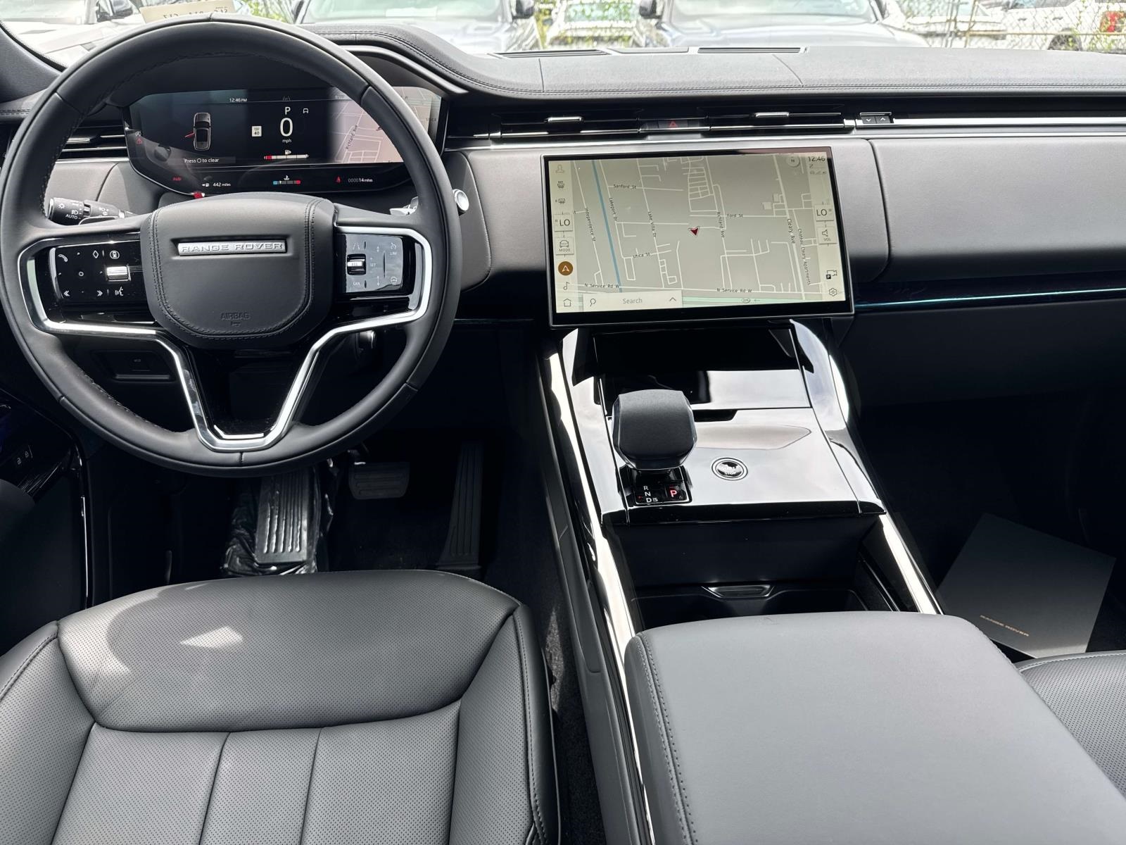 2025 Land Rover Range Rover Sport SE photo 8