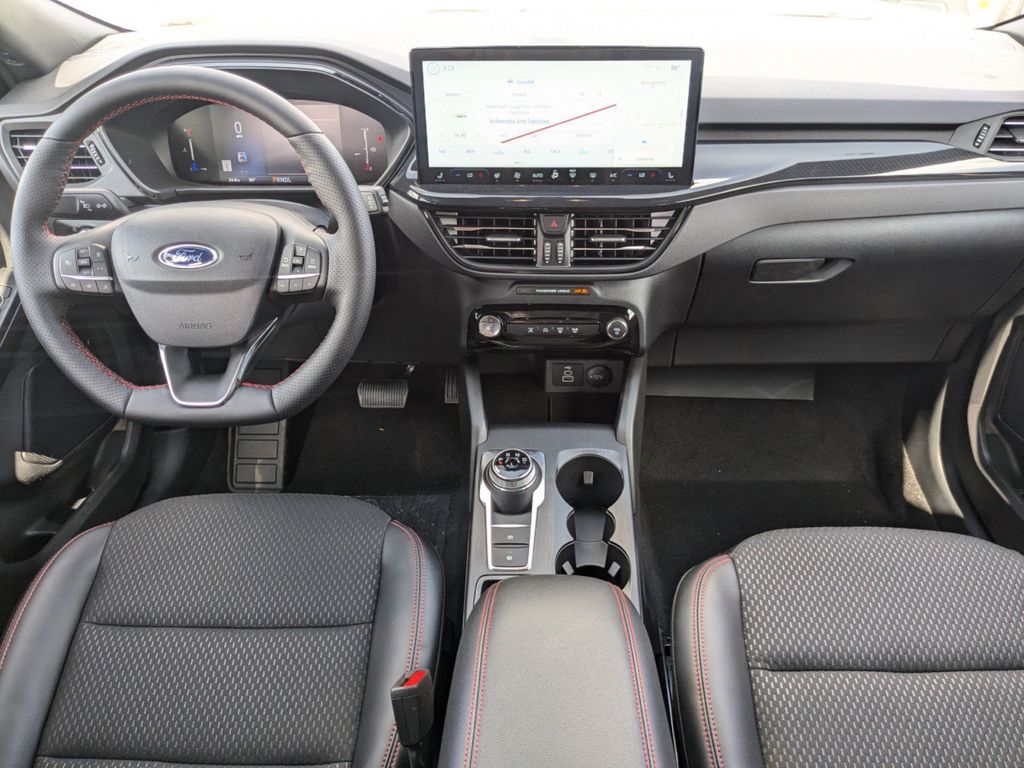 2025 Ford Escape ST-Line photo 17