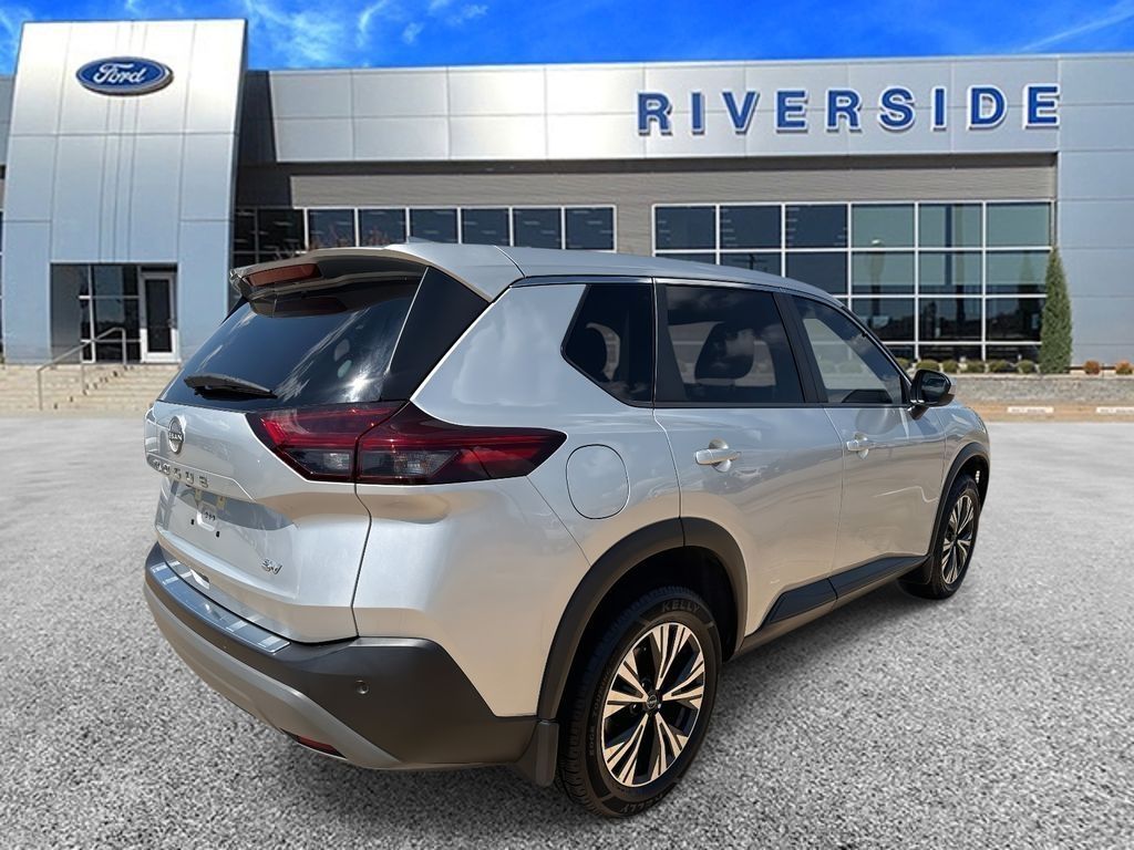 2023 Nissan Rogue SV photo 4