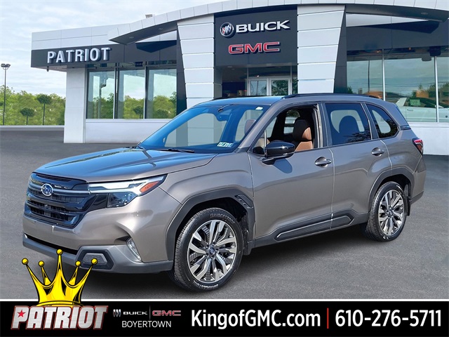 2025 Subaru Forester Touring's photo