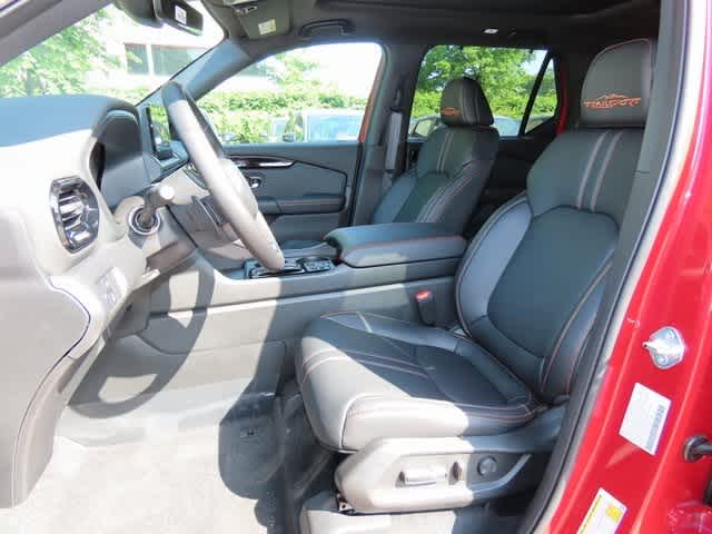 2025 Honda Pilot TrailSport photo 12