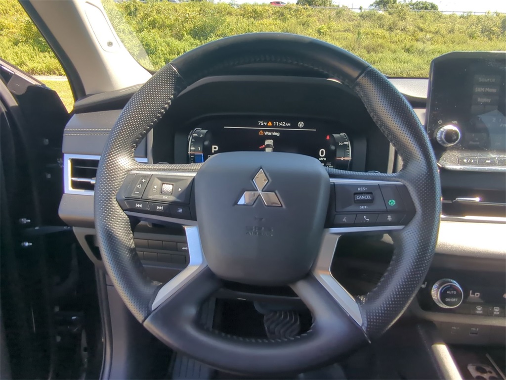 2022 Mitsubishi Outlander SE photo 16