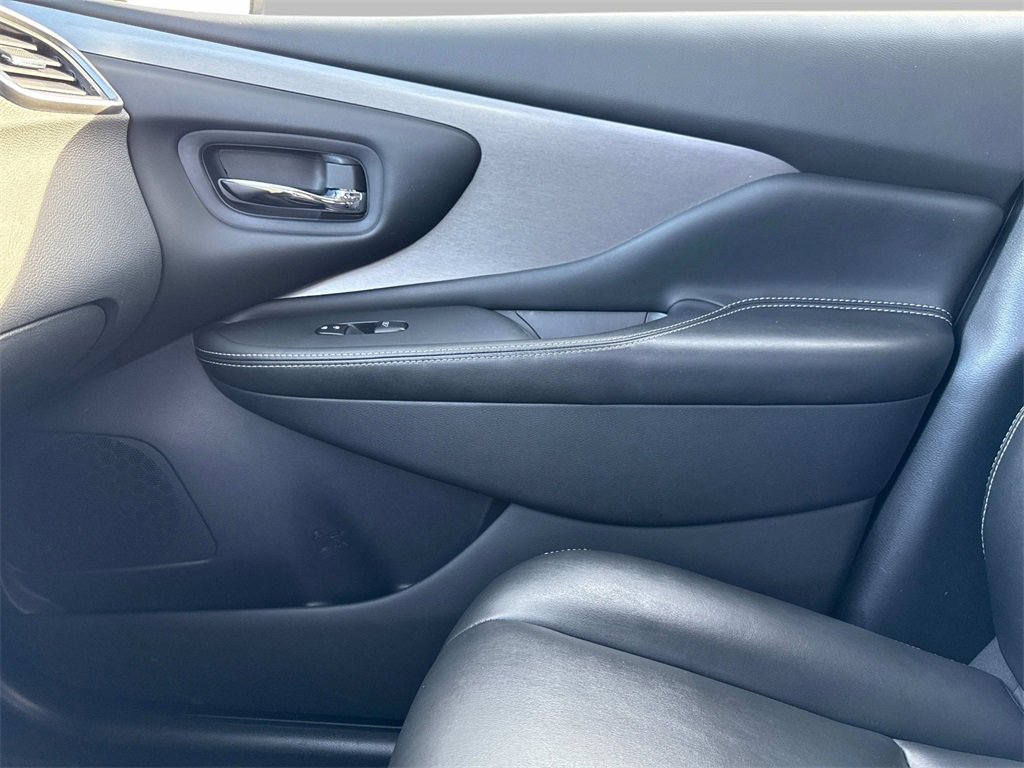 2021 Nissan Murano SV photo 19