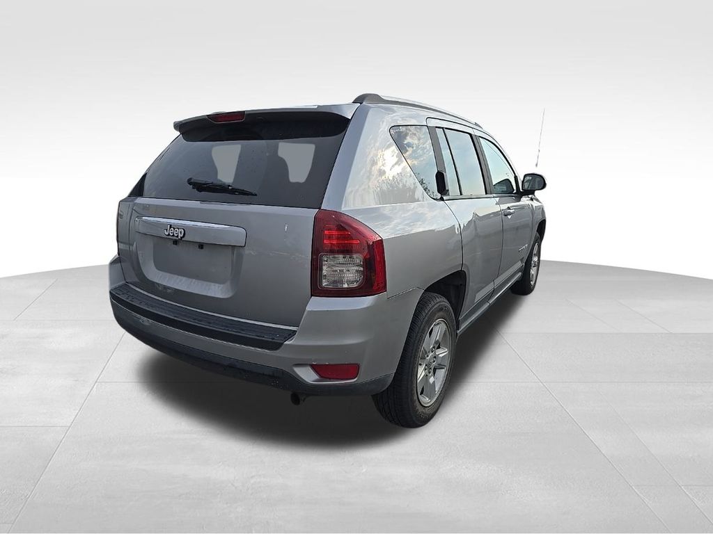 2015 Jeep Compass Sport photo 6