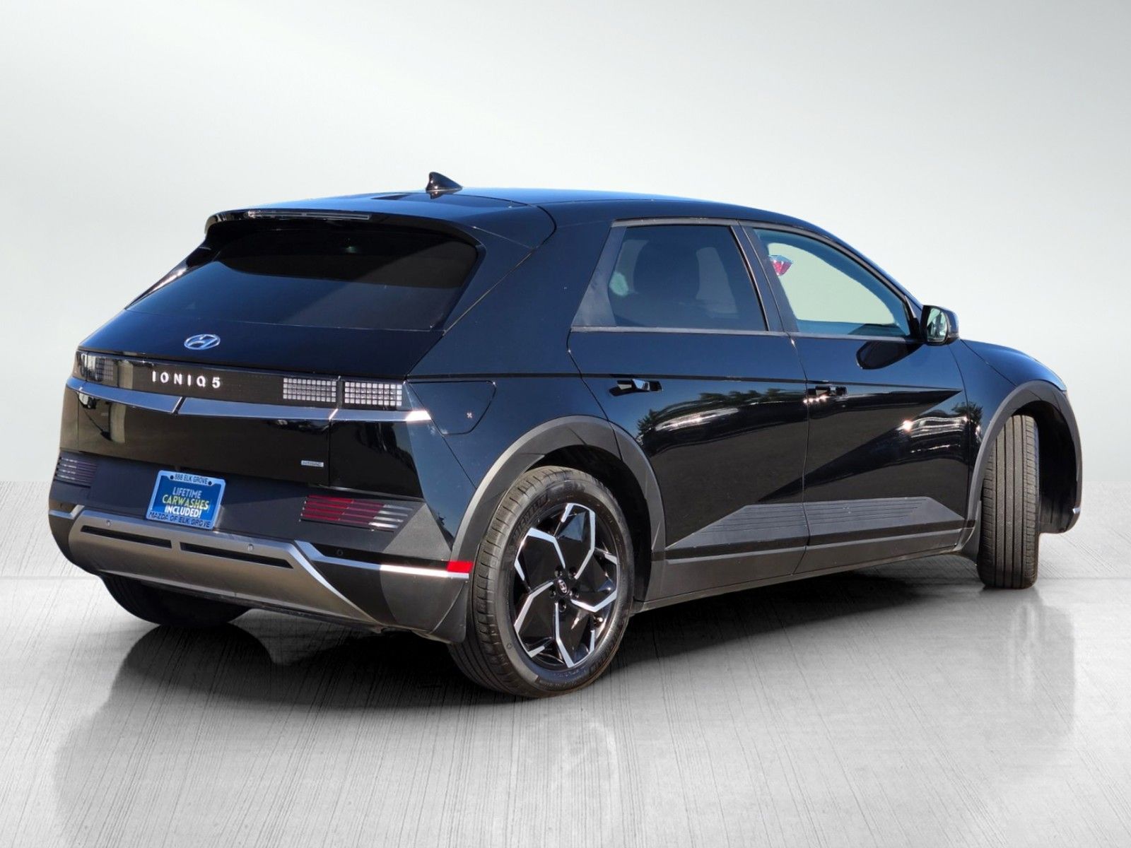 2024 Hyundai Ioniq 5 SEL photo 4