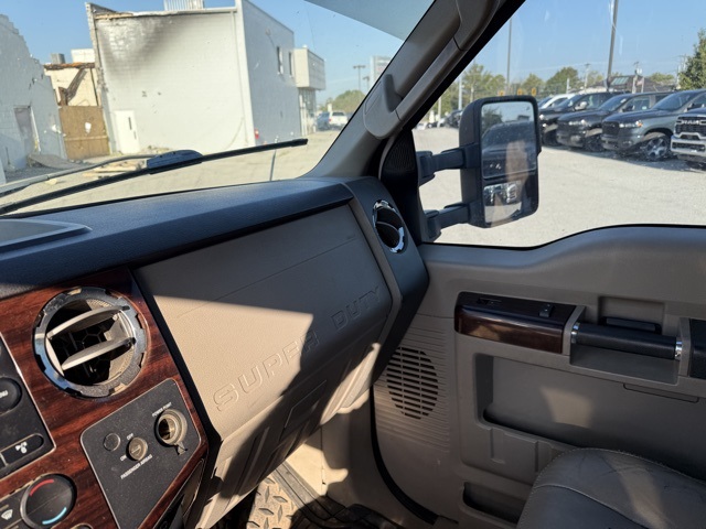 2008 Ford F-350 Lariat photo 21