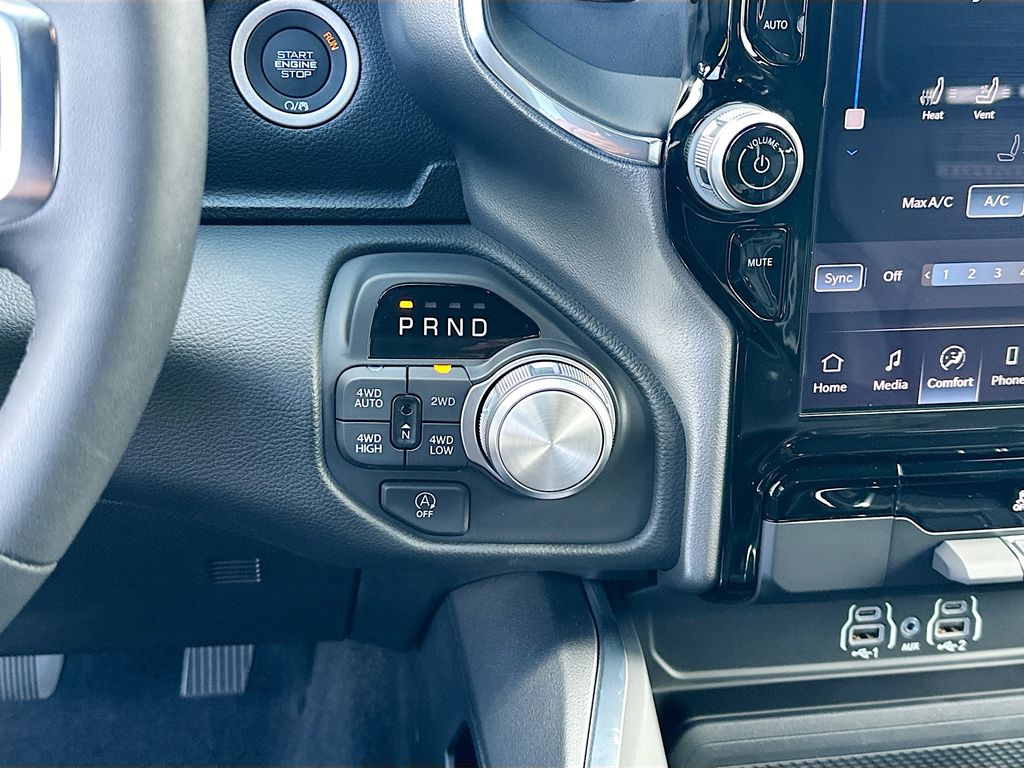 2026 Ram 1500 Laramie photo 14