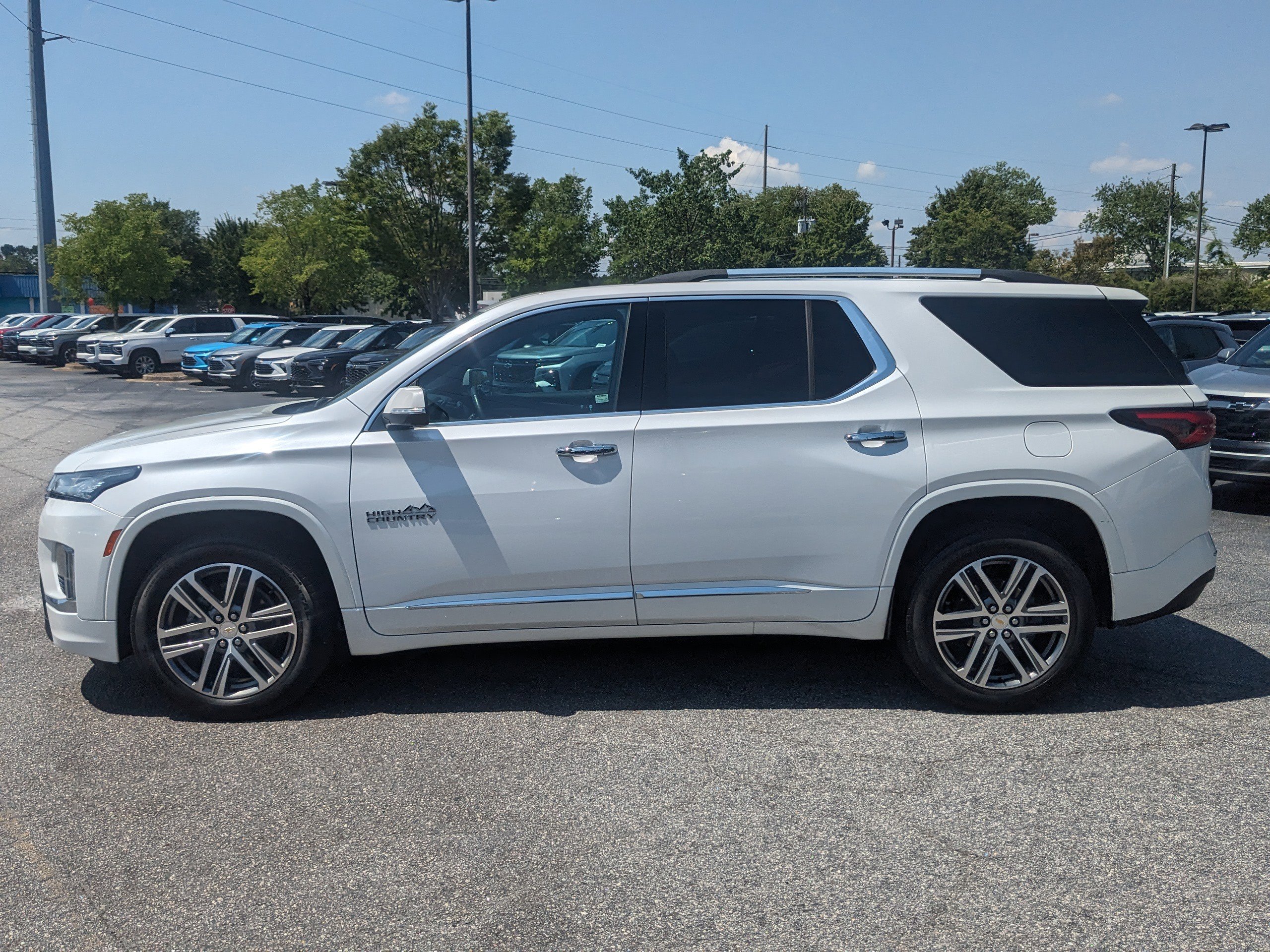 2023 Chevrolet Traverse High Country photo 7