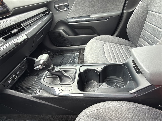2025 Kia K4 EX photo 17