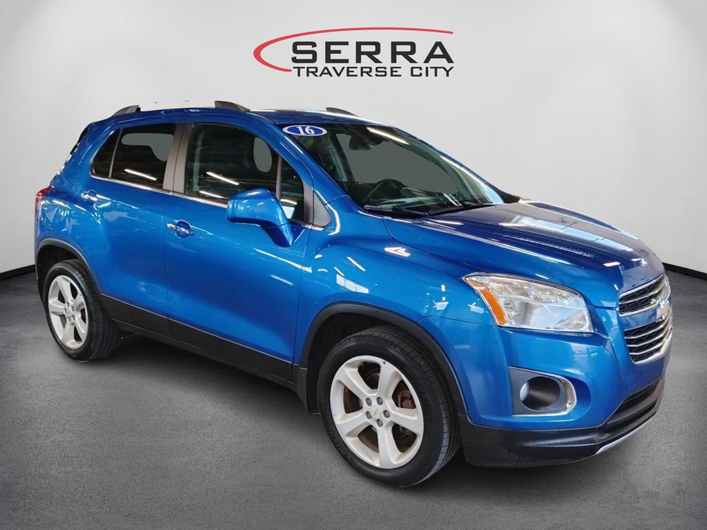 2016 Chevrolet Trax LTZ photo 3