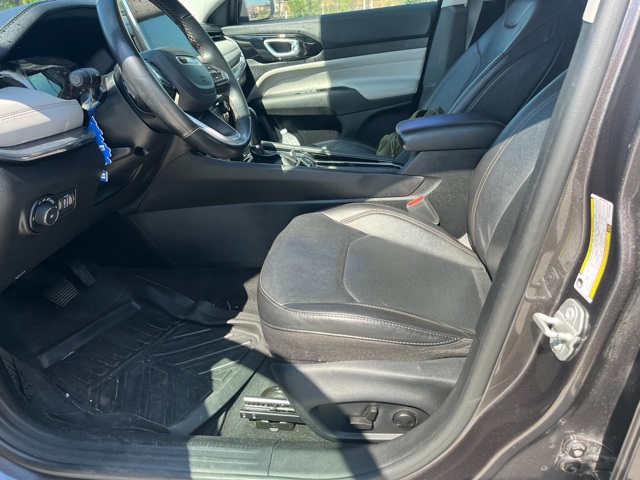 2022 Jeep Compass Limited photo 7
