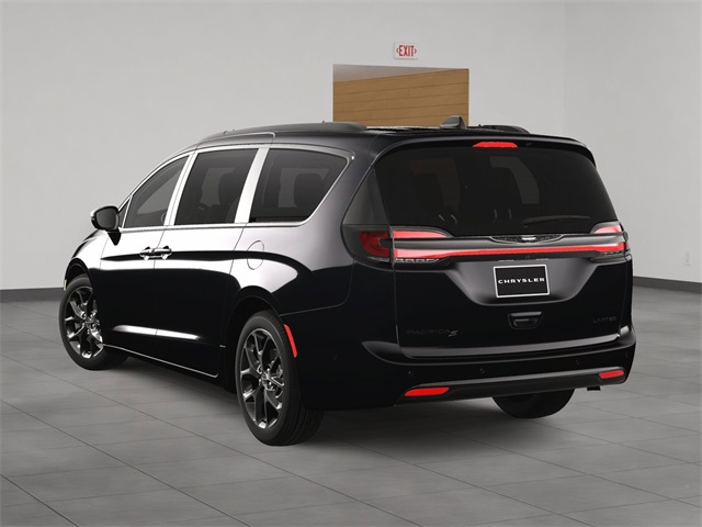 2025 Chrysler Pacifica Limited photo 4