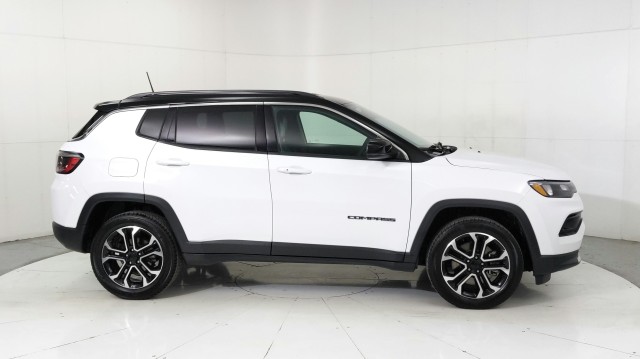 Used 2023 WHITE Jeep Limited image 6