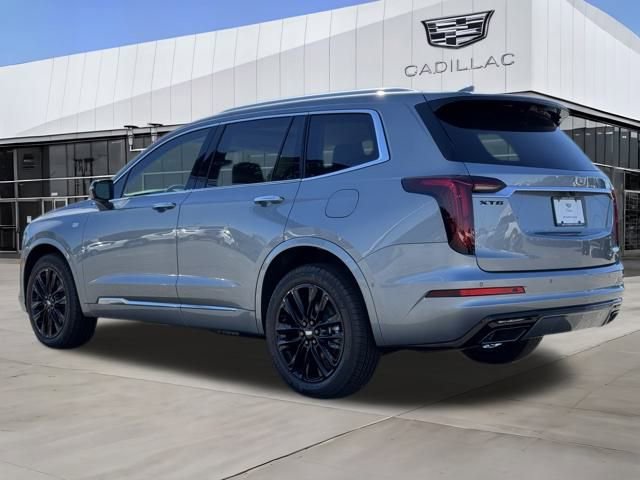 2025 Cadillac XT6 Premium Luxury photo 2