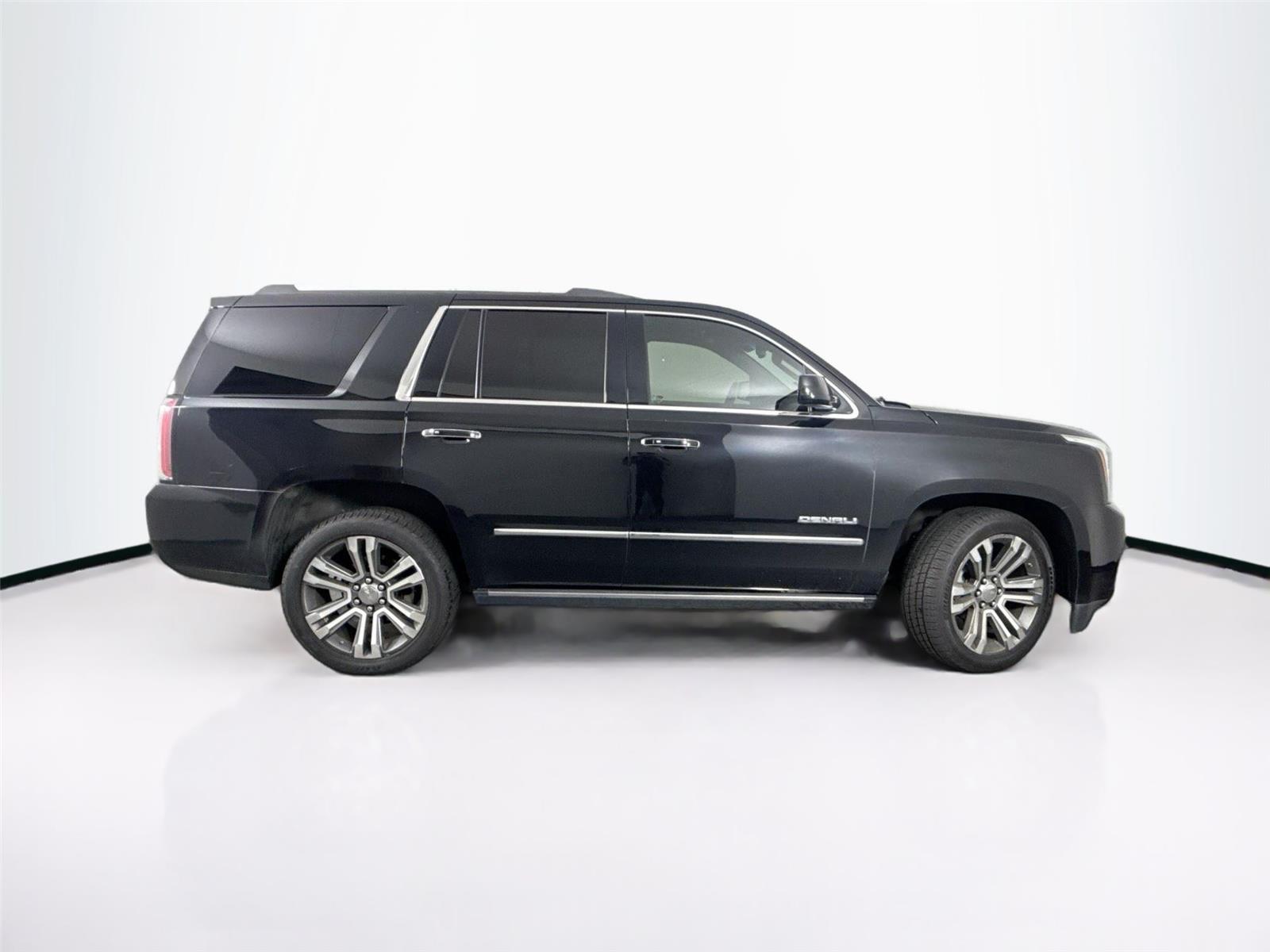 2018 Gmc Yukon Denali photo 2