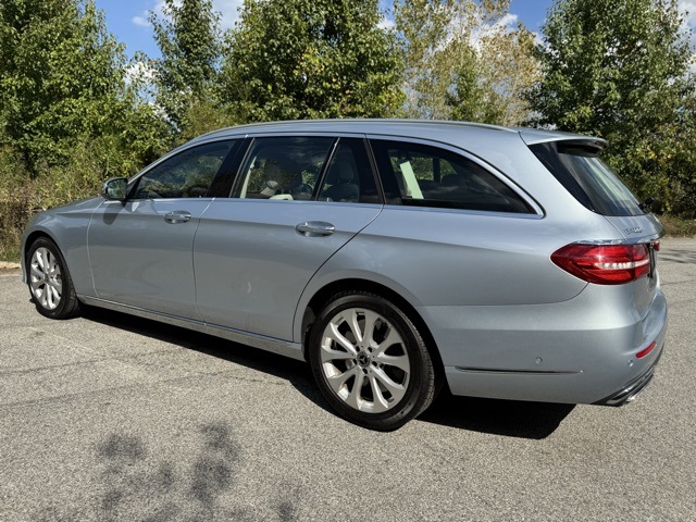 2018 Mercedes Benz E 400 4MATIC Wagon photo 8