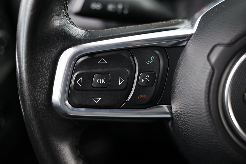 2022 Jeep Wrangler Unlimited Sahara Altitude photo 31
